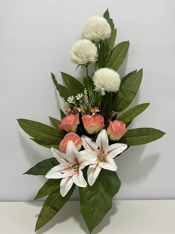 RAMO CLAVEL Y LILIUM